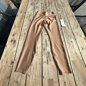 ALO Yoga Toasted Almond 7/8 High-Waist Airlift Legging | Size M